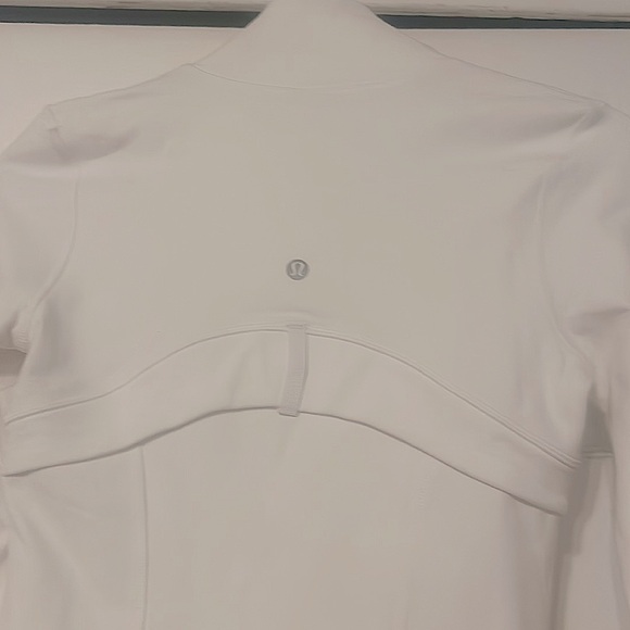 RARE Lululemon Define Dress….PERFECT condition!! - Picture 5 of 5